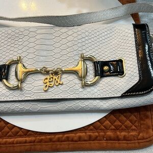 STAR BY JULIEN MACDONALD CLUTCH PURSE WHITE/BLACK WITH GOLD ACCENTS BRAND NEW